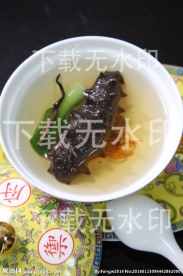 虫草松茸炖活海参