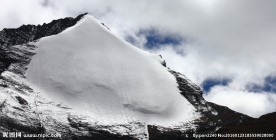 西藏雪山