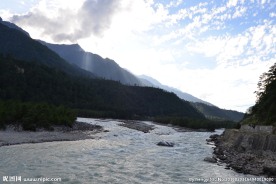 山脉河流
