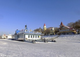 冬季哈尔滨松花江畔风景