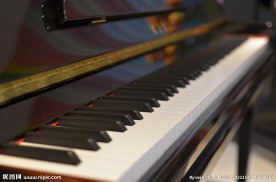 钢琴