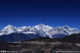 梅里雪山