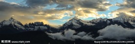 梅里雪山