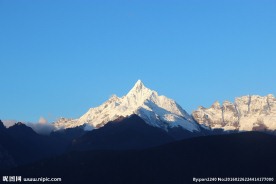 梅里雪山