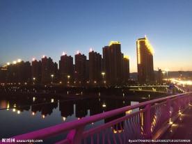 龙城夜景