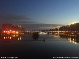 龙城夜景
