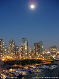 夜色下的城市