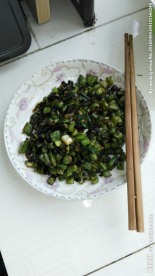 碟子中的美食