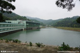 白云山下坑水库