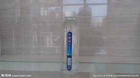 矿泉水