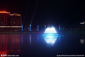 喷泉夜景