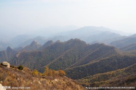 秋日  山峦