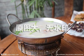 锅仔山菌馄饨