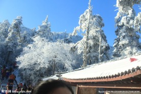 峨眉山雪景