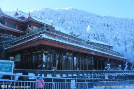 峨眉山雪景