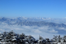 峨眉山雪景