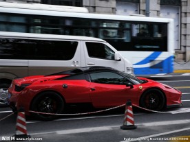 法拉利458