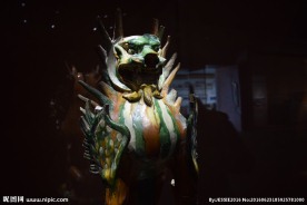 唐三彩镇墓兽摄影图