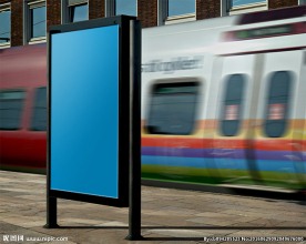 街头站台灯箱广告牌