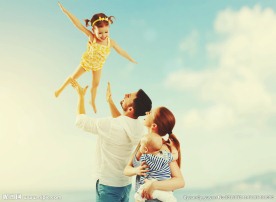 开心的家庭人物