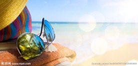 性感的沙滩美女写真