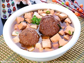 狮子头炖豆腐