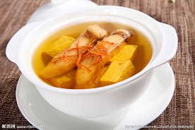 虫草花松茸菌炖瘦肉