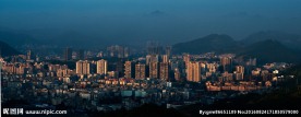 城市清晨