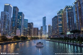 夜色下的城市