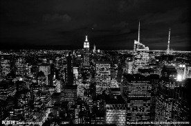 夜色下的城市建筑