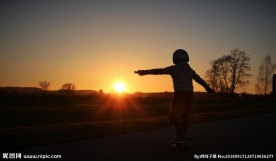 夕阳下的剪影