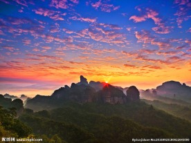 夕阳山川