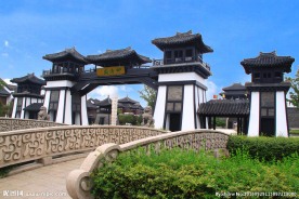 春秋淹城景区东大门