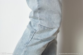 女装休闲 运动松紧牛仔 模特图