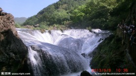 水上石林