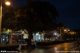 琴台路夜景