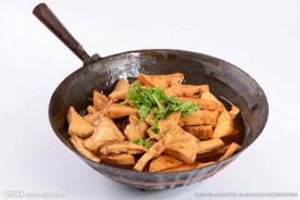 铁锅炖豆腐