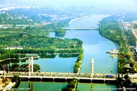 涧河两岸