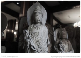 金丝楠木雕刻木雕手工艺文化观音