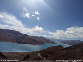 雅鲁藏布江大峡谷