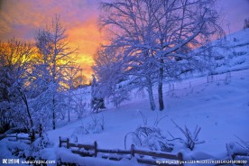 夕阳雪景