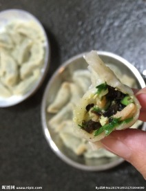 木耳鸡蛋水饺
