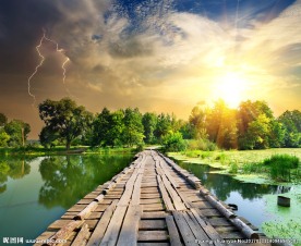 美丽的河边小桥图片