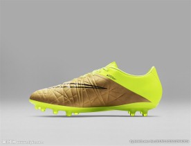 NIKE顶级足球鞋宣传广告