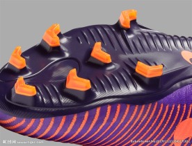 NIKE顶级足球鞋宣传广告