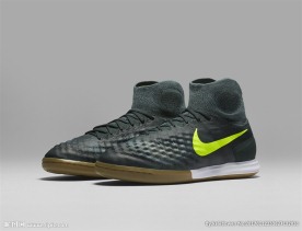 NIKE顶级足球鞋宣传广告