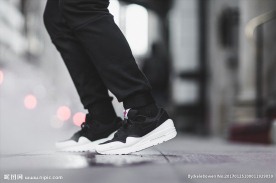 NIKE休闲运动鞋宣传广告
