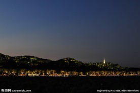 西湖保叔塔夜景