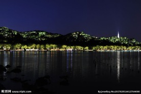 西湖保叔塔夜景