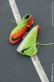 NIKE顶级足球鞋宣传广告